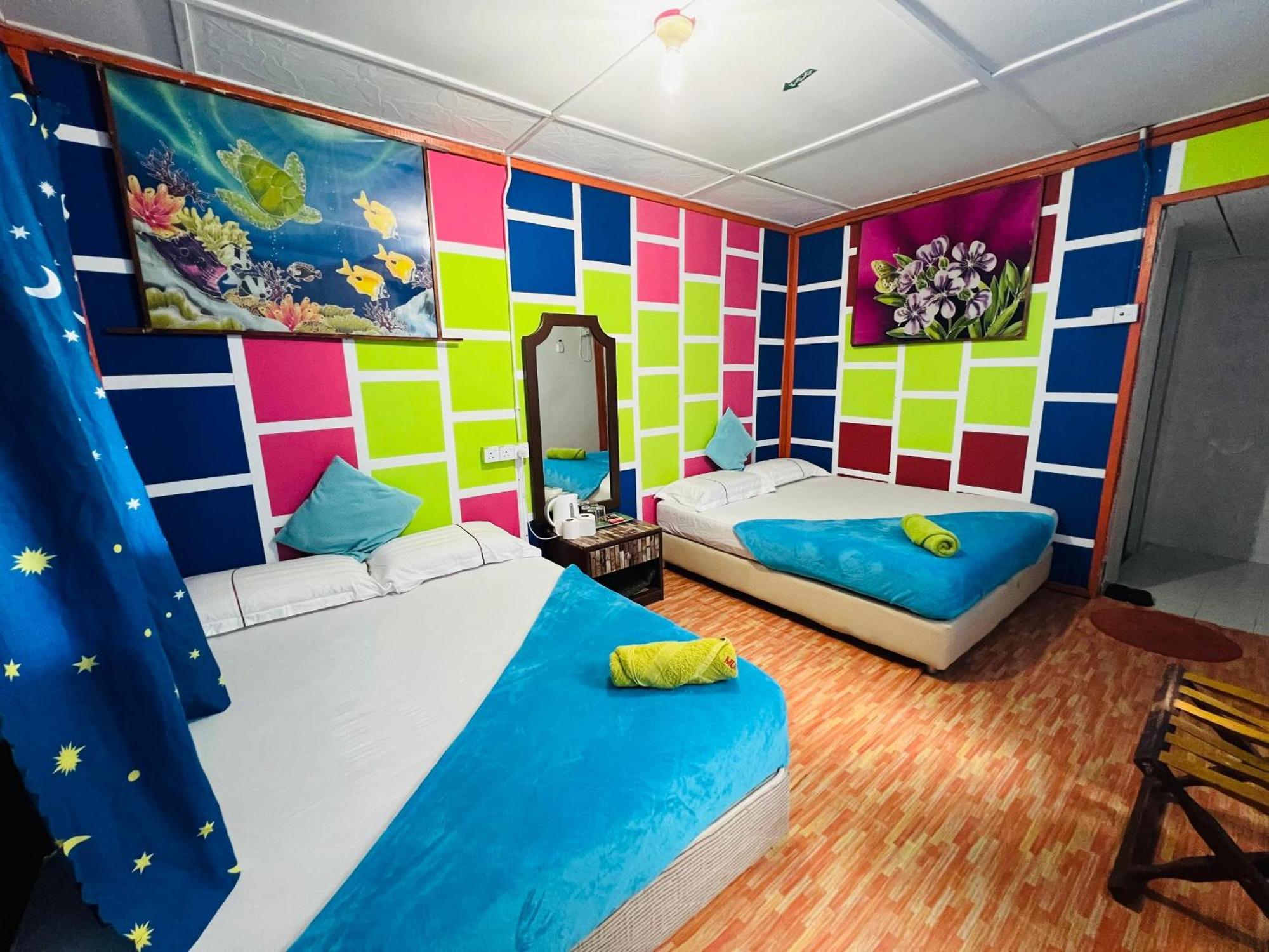 Mukut Coral Chalet Kampong Mukut Esterno foto
